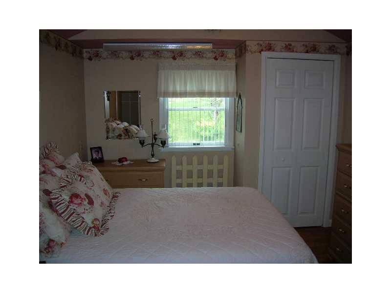191 Penn Manor Road Irwin, PA 15642 - Photo 8 of 17 Bedroom.