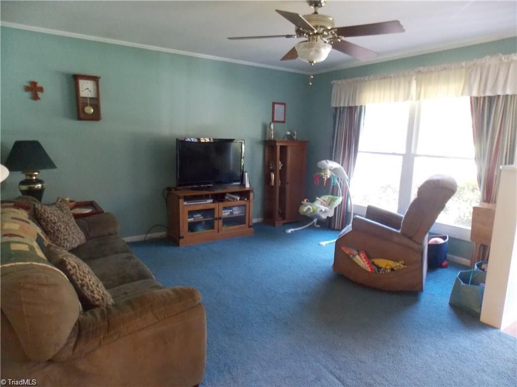 4310 Halifax Road Greensboro, NC 27407 - Photo 4 of 11
