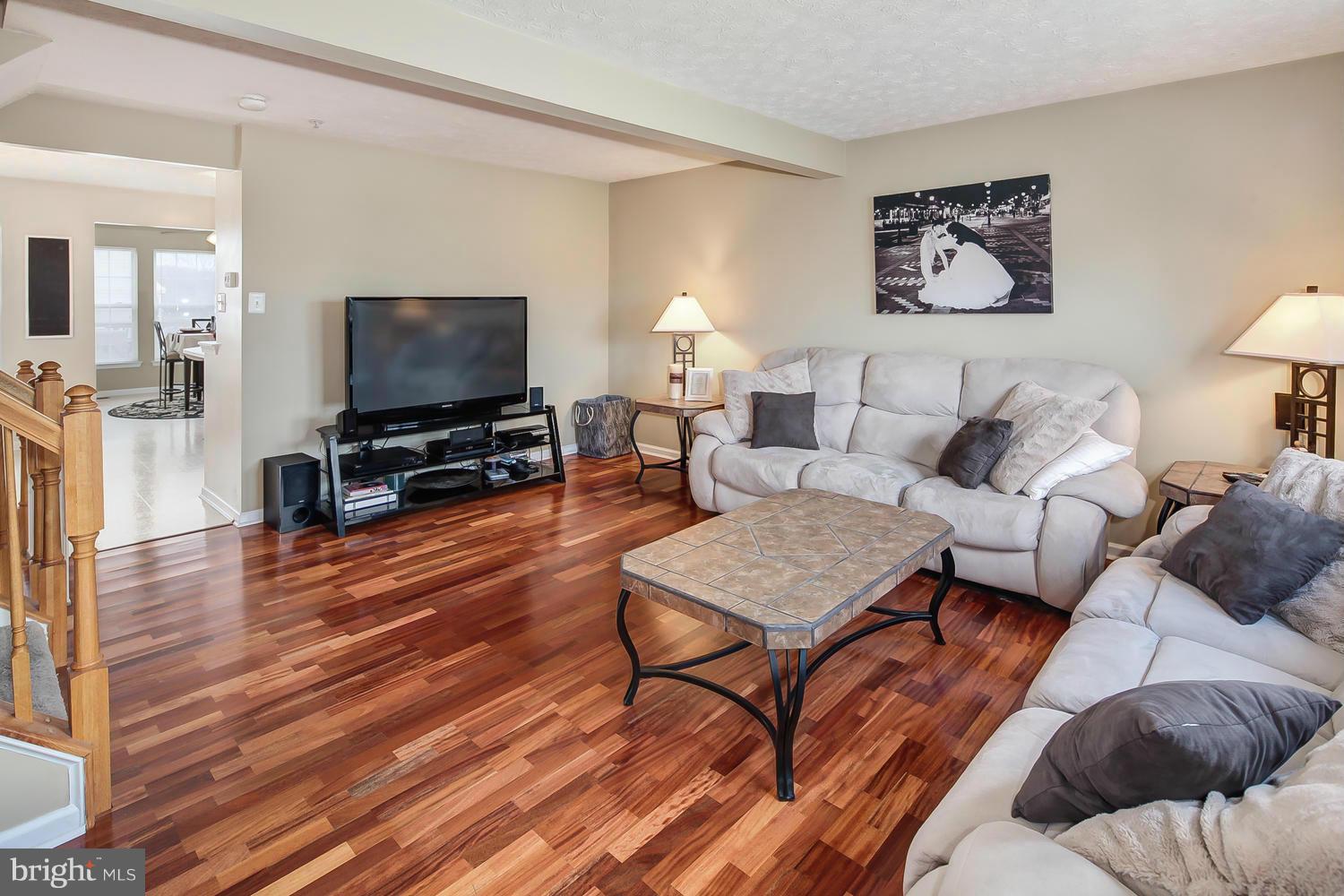 9801 Finsbury Road Baltimore, MD 21237 - Photo 5 of 30 Living Room