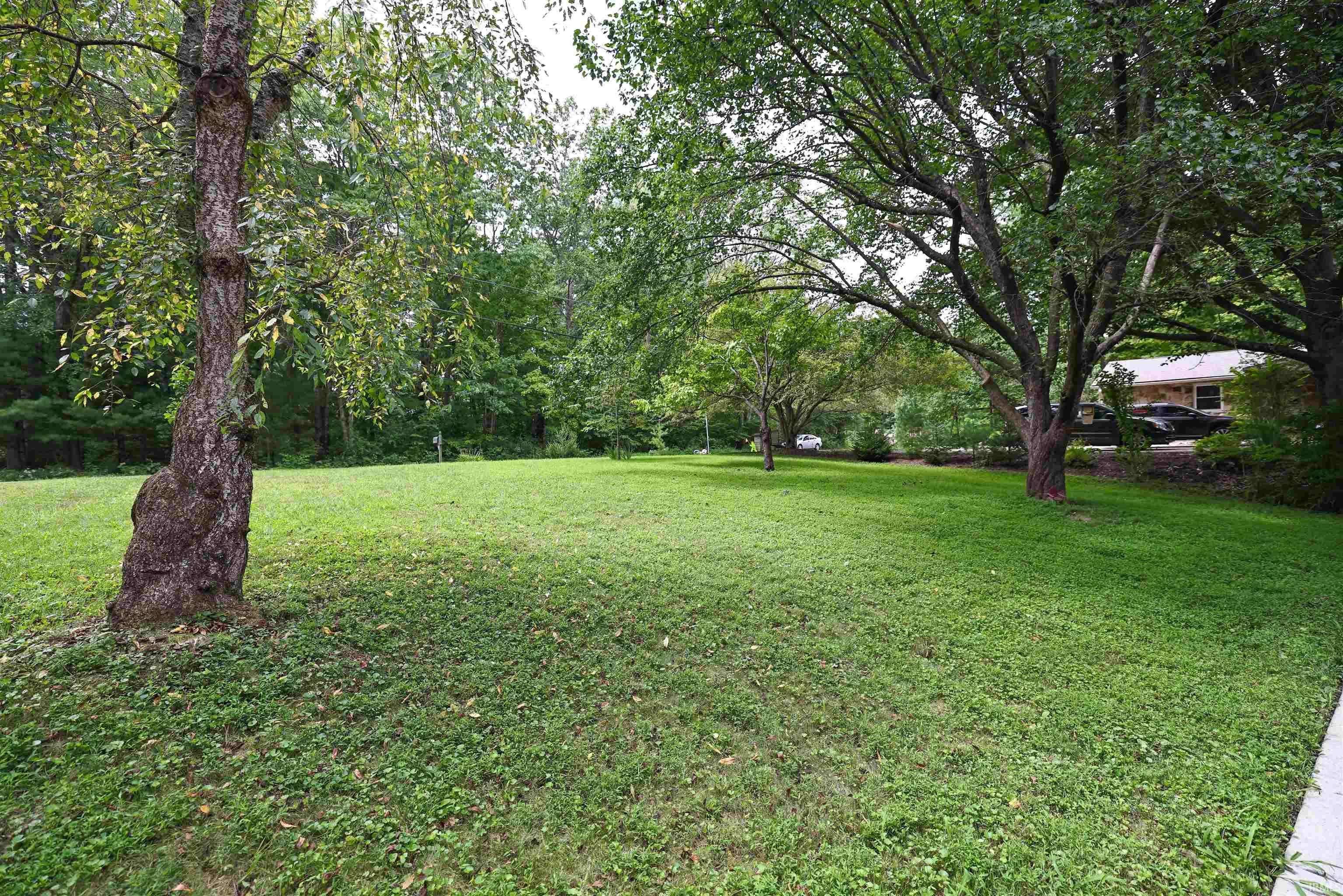 6529 North Viking Ridge Road Bloomington, IN 47408 - Photo 30 of 32 Gallery Image 30