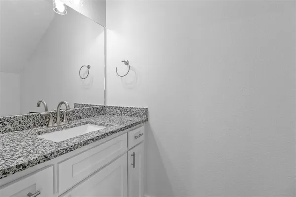 $1,525 | 224 West Bond Street, Unit 224, Denison, TX 75020