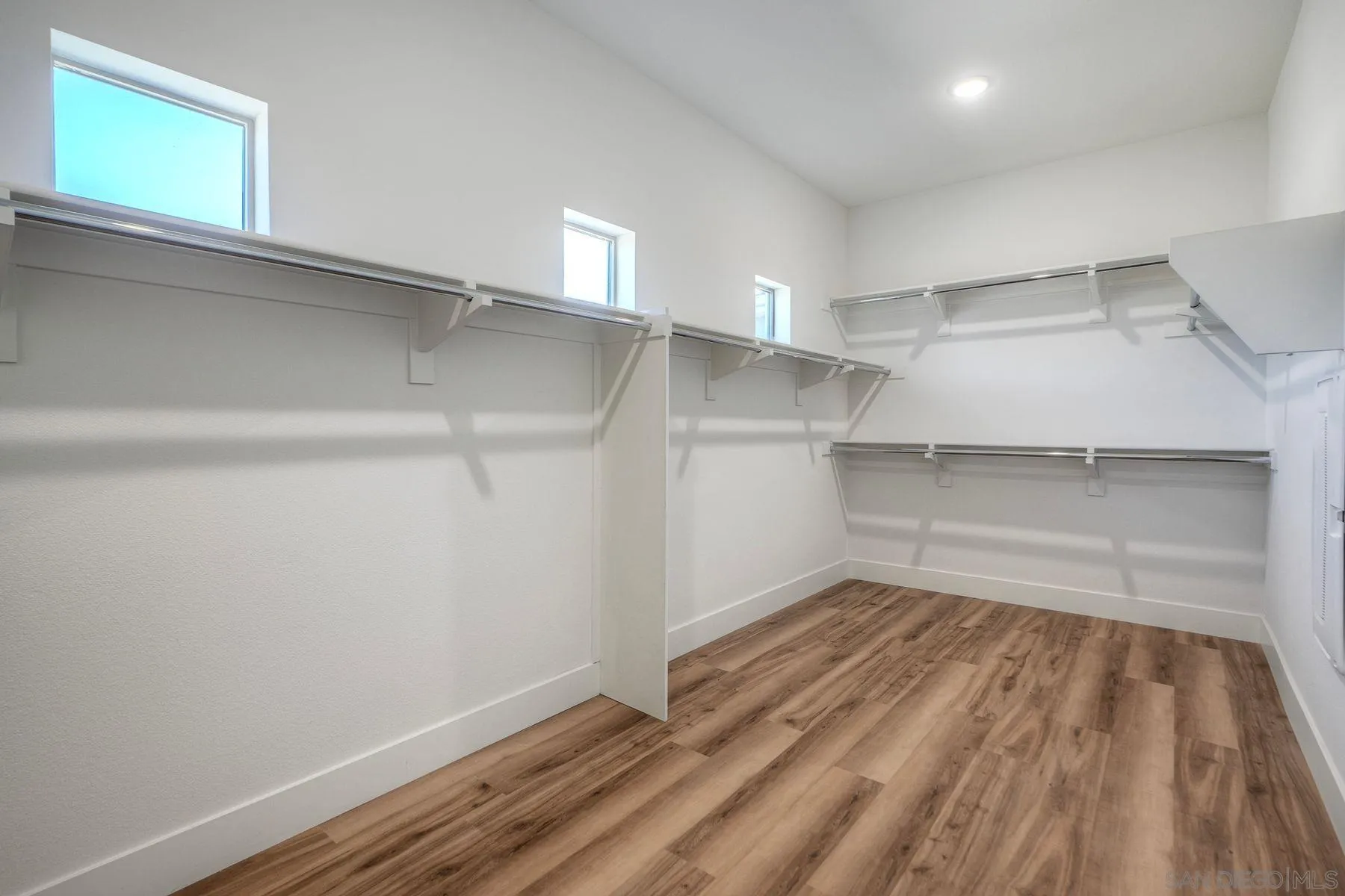 12252 Via Ruscello Lakeside, CA 92040 - Photo 10 of 30