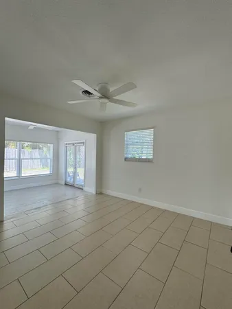 $3,000 | 110 North Las Olas Drive, Jensen Beach, FL 34957