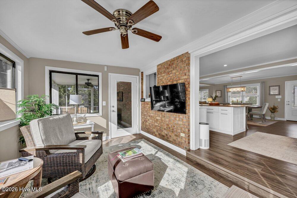 132 Egret Point Road Wilmington, NC 28409 - Photo 15 of 43 Sunroom