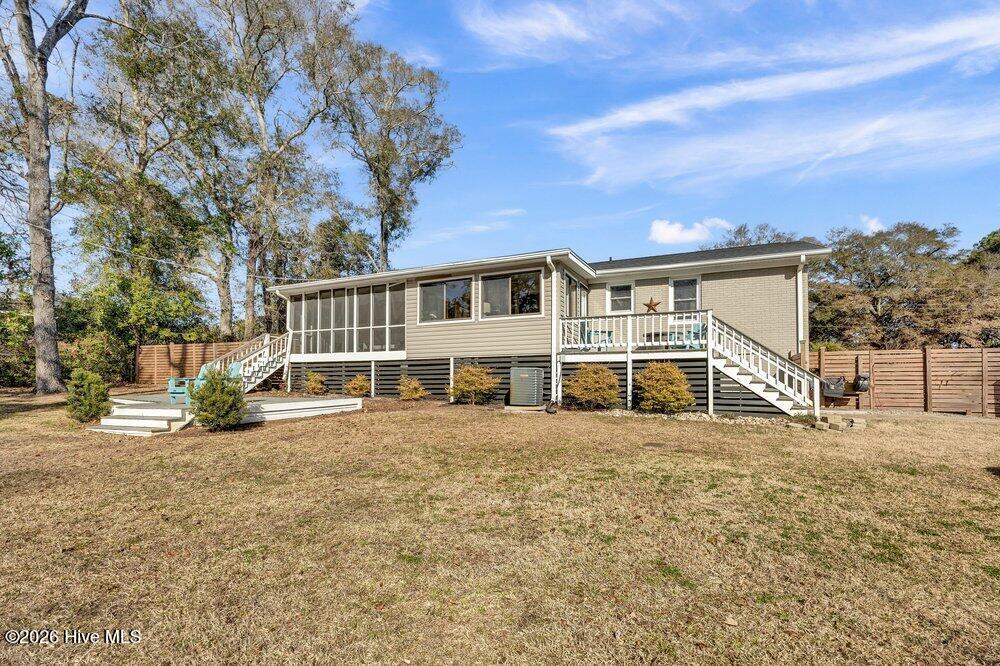 132 Egret Point Road Wilmington, NC 28409 - Photo 26 of 43 Back of Home