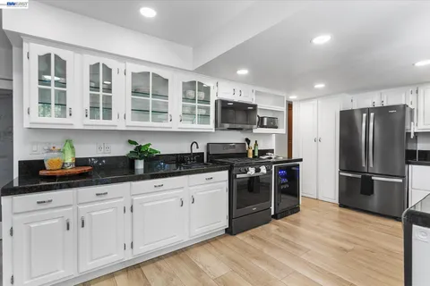 $1,579,000 | 5736 Medallion Court, Castro Valley, CA 94552