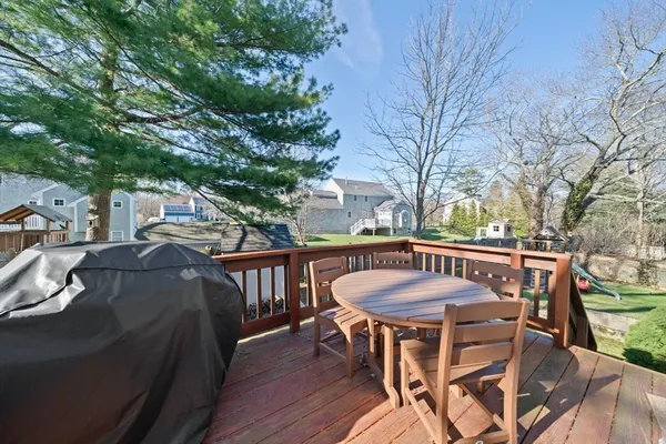 $749,900 | 4 Fresh Brook Waye, Marshfield, MA 02050