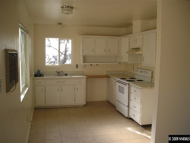 160 Wellington Way Reno, NV 89506 - Photo 2 of 9 Photo 2