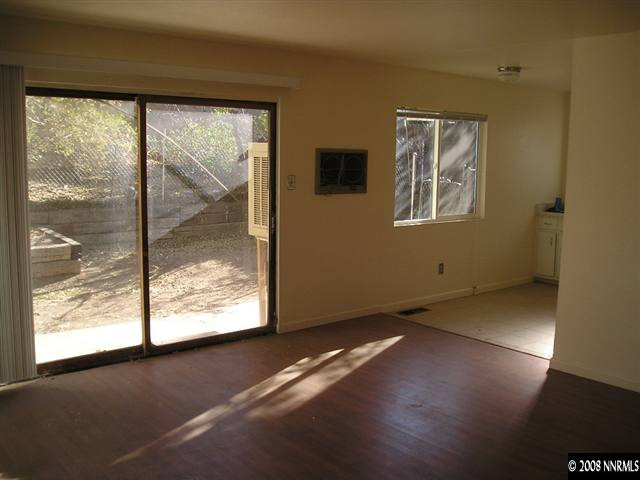 160 Wellington Way Reno, NV 89506 - Photo 3 of 9 Photo 3