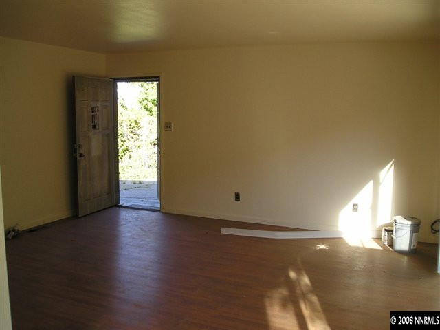 160 Wellington Way Reno, NV 89506 - Photo 4 of 9 Photo 4