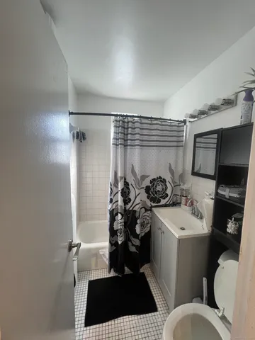 $244,900 | 11 Nob Hill Circle, Unit 11, Bridgeport, CT 06610