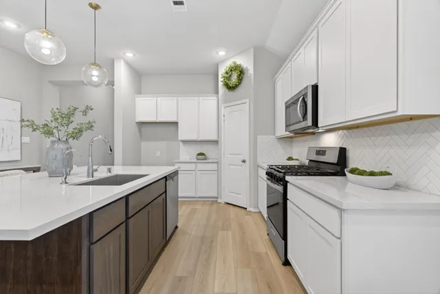 $410,000 | 31731 Redbud Blossom Lane, Spring, TX 77386