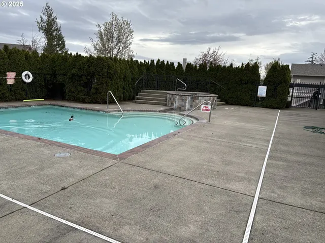 $243,000 | 15072 Northwest Central Drive, Unit 406, Portland, OR 97229