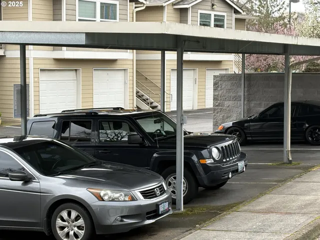 $243,000 | 15072 Northwest Central Drive, Unit 406, Portland, OR 97229