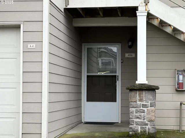 $243,000 | 15072 Northwest Central Drive, Unit 406, Portland, OR 97229