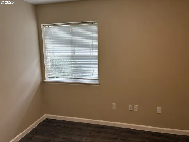 $243,000 | 15072 Northwest Central Drive, Unit 406, Portland, OR 97229