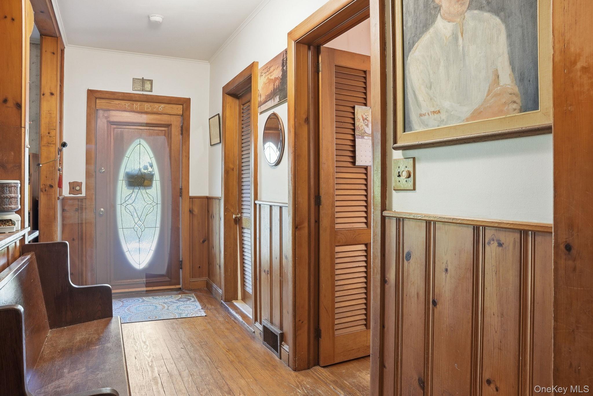 370 Starlight Road Monticello, NY 12701 - Photo 8 of 49 a view of a entryway