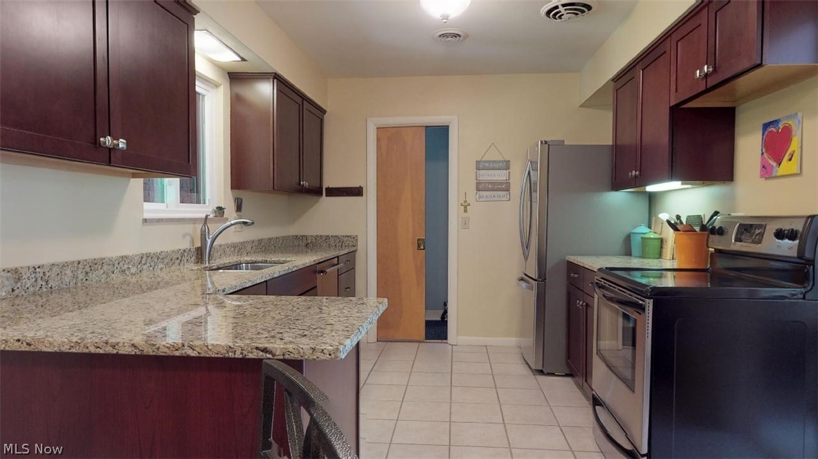 871 Sovereign Road Akron, OH 44303 - Photo 11 of 22 Gallery Image 11