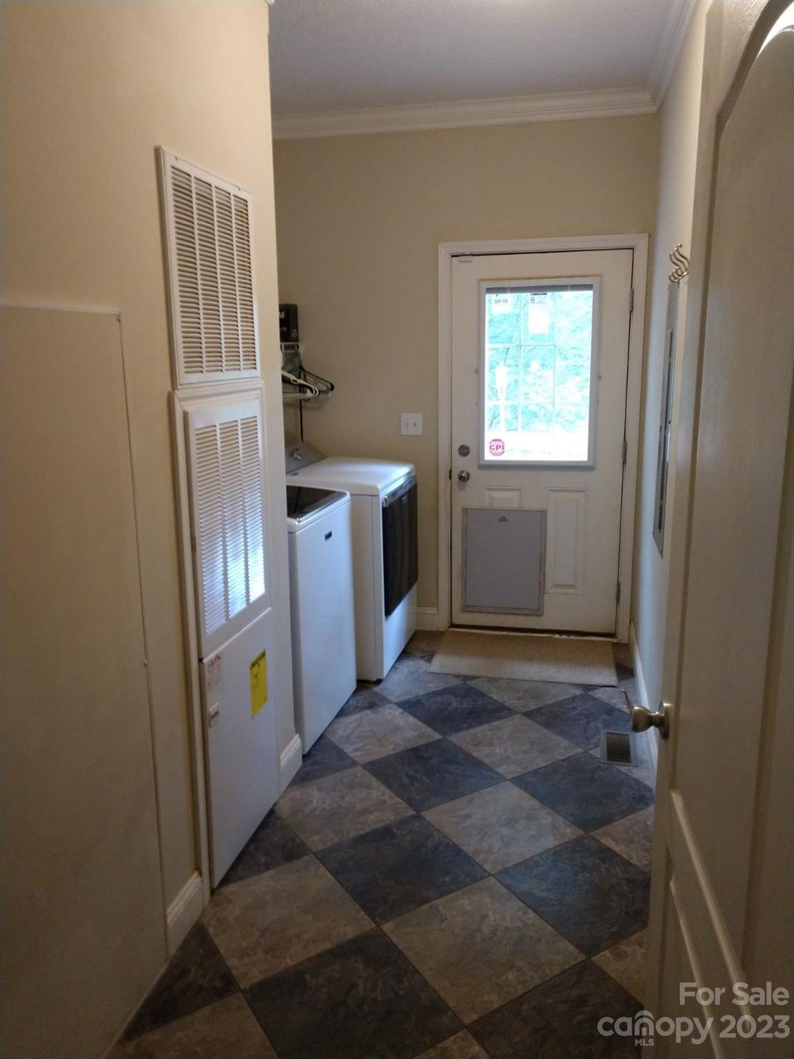 22 Spring Street Candler, NC 28715 - Photo 10 of 26 Gallery Image 10
