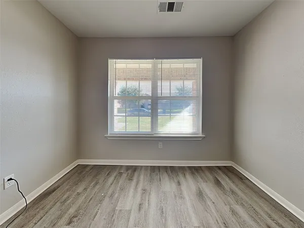 $1,725 | 18019 Kinsale Valley Lane, Houston, TX 77060