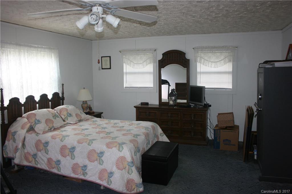 8830 Ferguson Road Charlotte, NC 28227 - Photo 8 of 13 Gallery Image 8