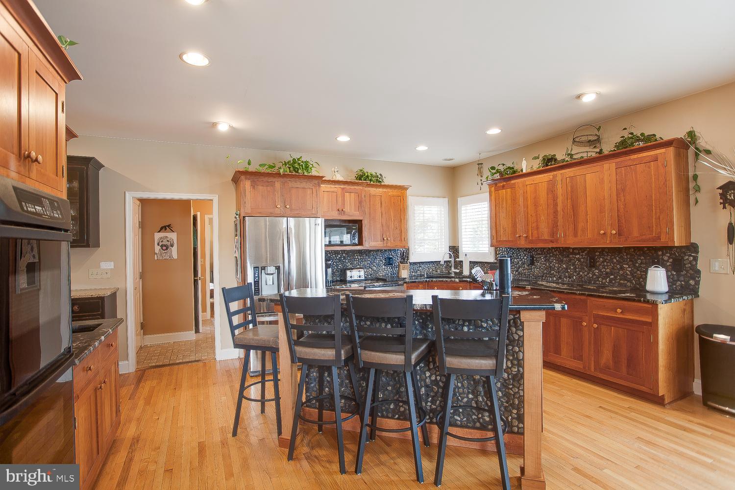 6559 Windmere Road Harrisburg, PA 17111 - Photo 11 of 38 Plenty of room to cook and entertain