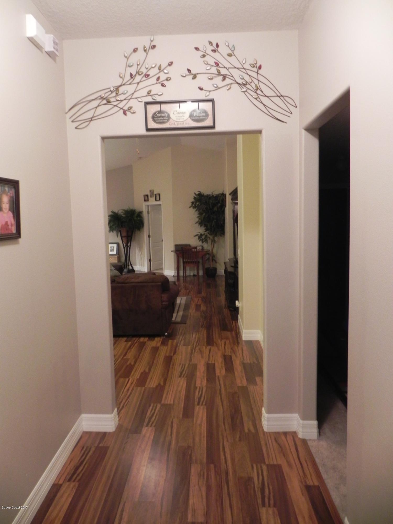 249 Northwest Valencia Road Melbourne, FL 32904 - Photo 13 of 26 DSCN2525