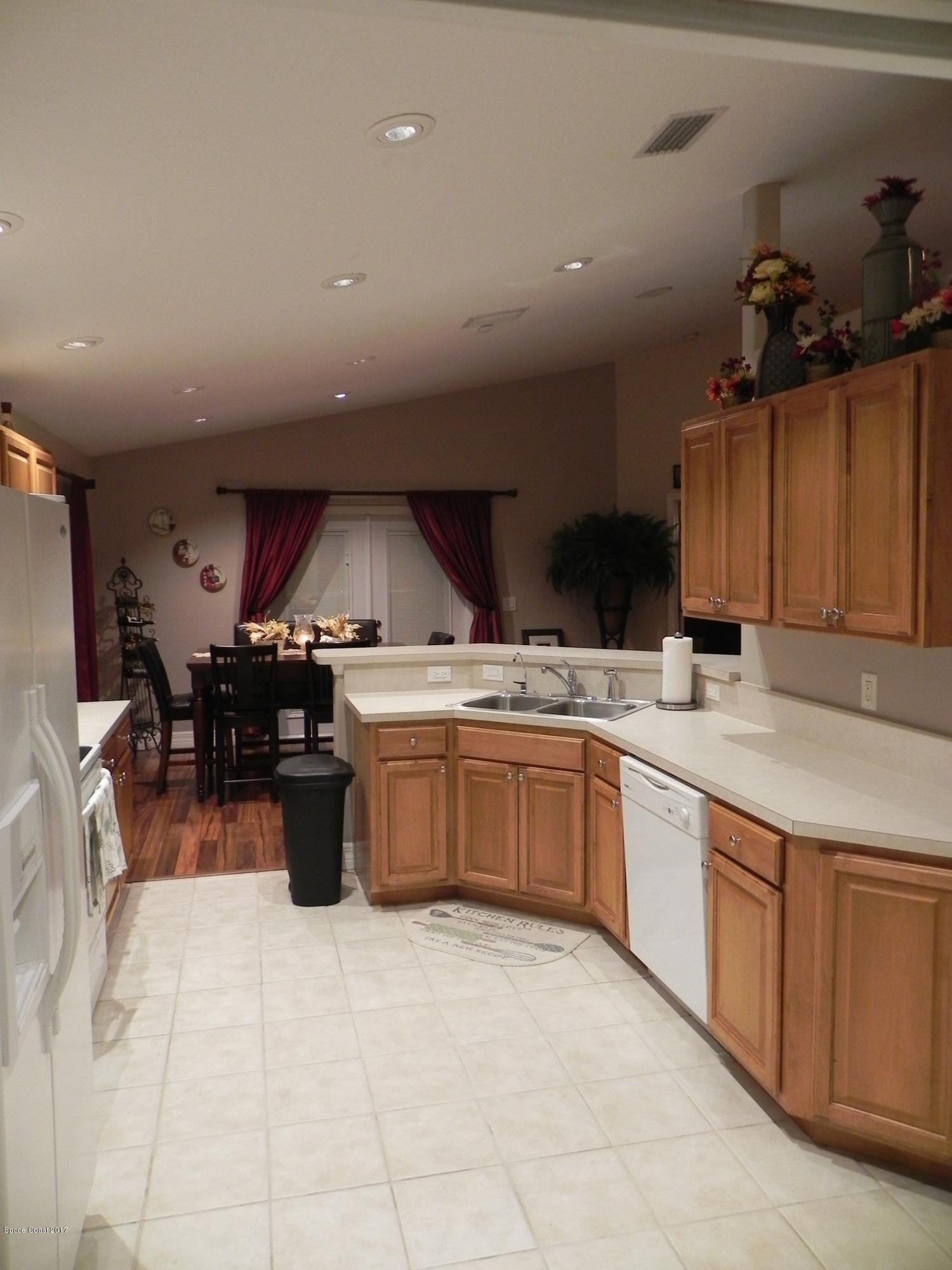 249 Northwest Valencia Road Melbourne, FL 32904 - Photo 18 of 26 DSCN2527