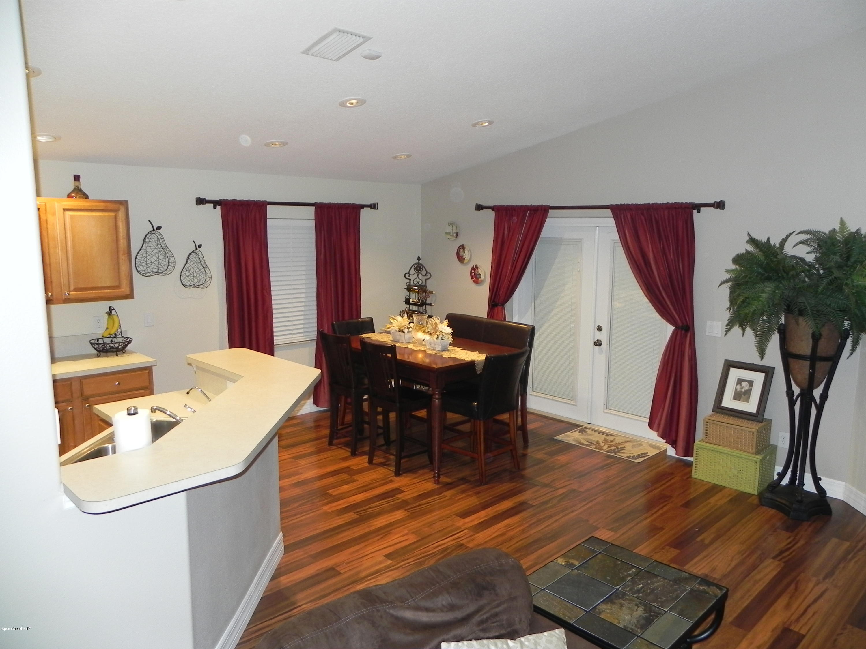 249 Northwest Valencia Road Melbourne, FL 32904 - Photo 10 of 26 DSCN2499