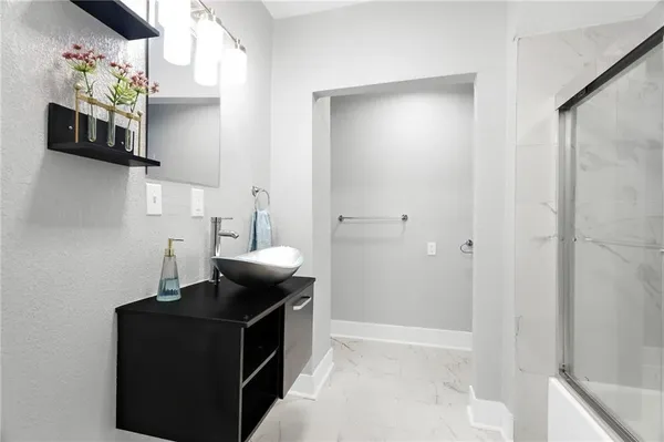 $219,000 | 2528 Olive Street, Kansas City, MO 64127