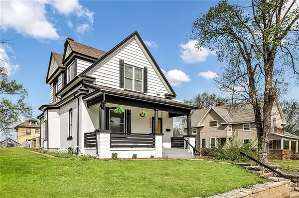 $219,000 | 2528 Olive Street, Kansas City, MO 64127