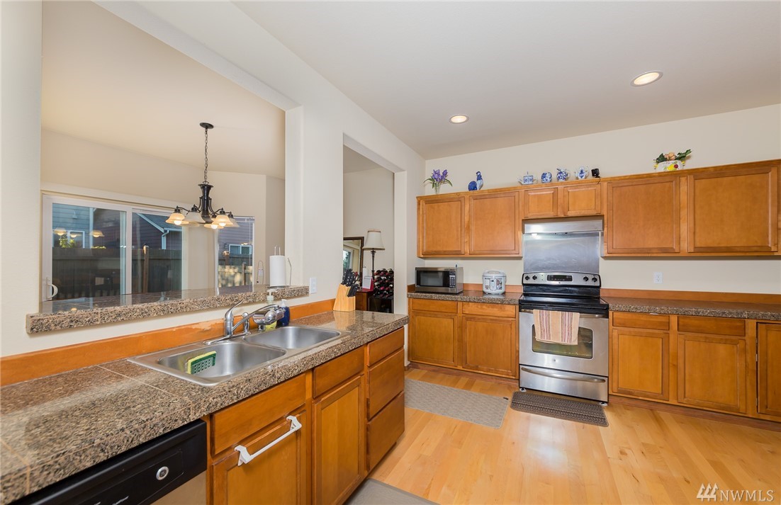 201 197th Street Southwest, Unit 25 Bothell, WA 98012 - Photo 12 of 25