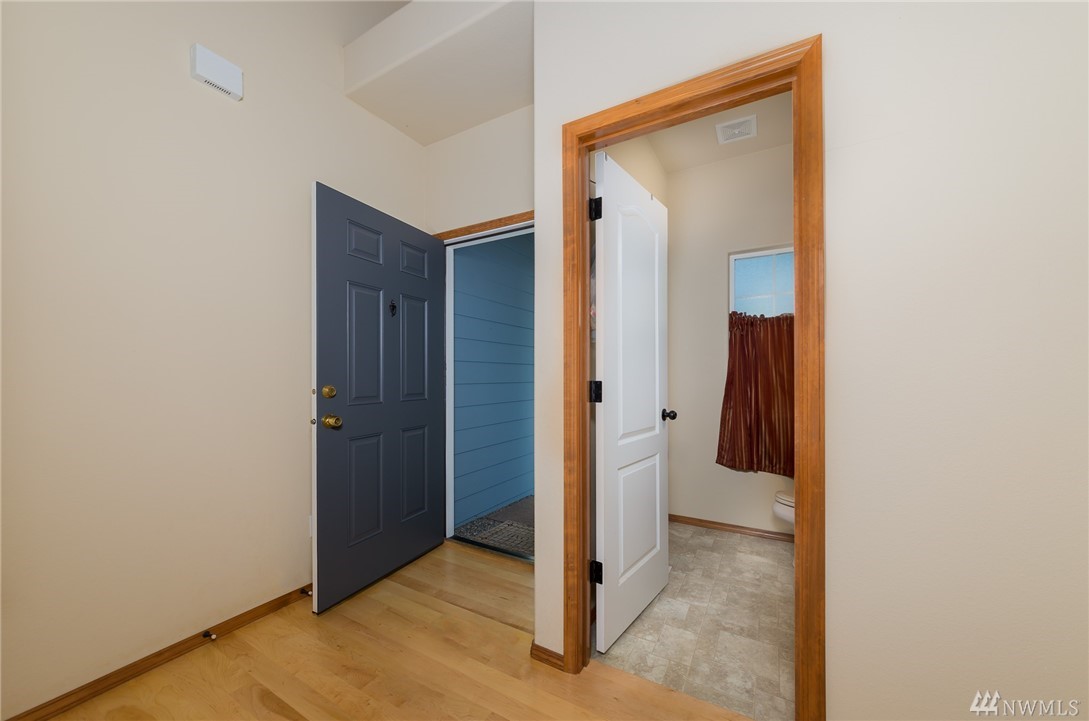 201 197th Street Southwest, Unit 25 Bothell, WA 98012 - Photo 5 of 25