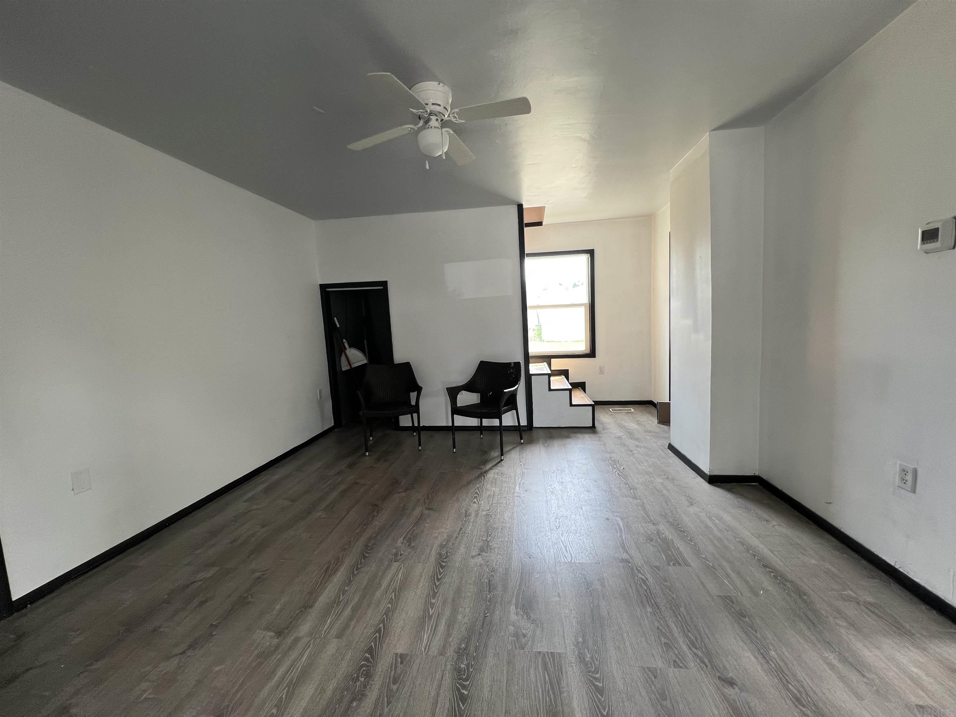 1701 4th Street Bedford, IN 47421 - Photo 5 of 21