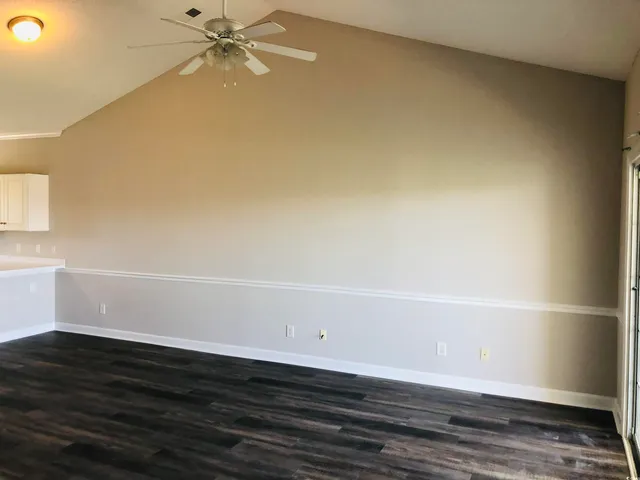 $1,650 | 3983 Forsythia Court, Unit 303, Myrtle Beach, SC 29588