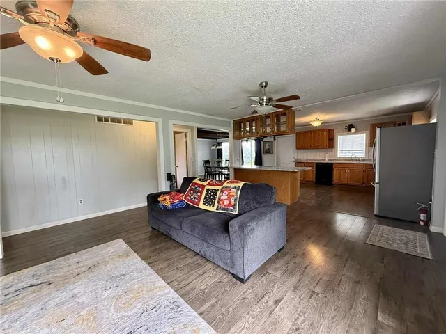 $179,900 | 24817 24th Highway, Waverly, MO 64096