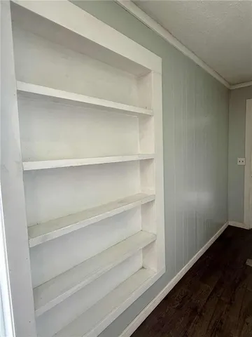 $179,900 | 24817 24th Highway, Waverly, MO 64096