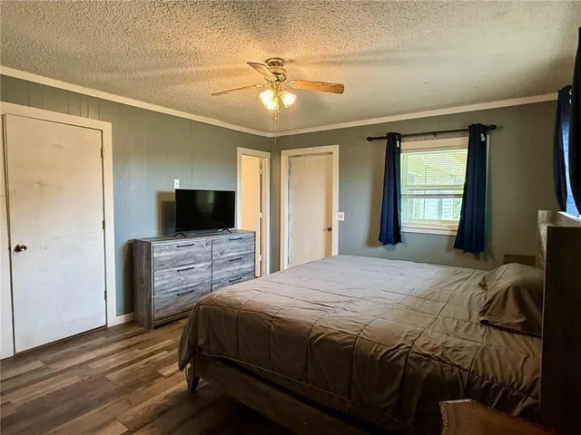 $179,900 | 24817 24th Highway, Waverly, MO 64096