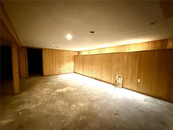 $179,900 | 24817 24th Highway, Waverly, MO 64096