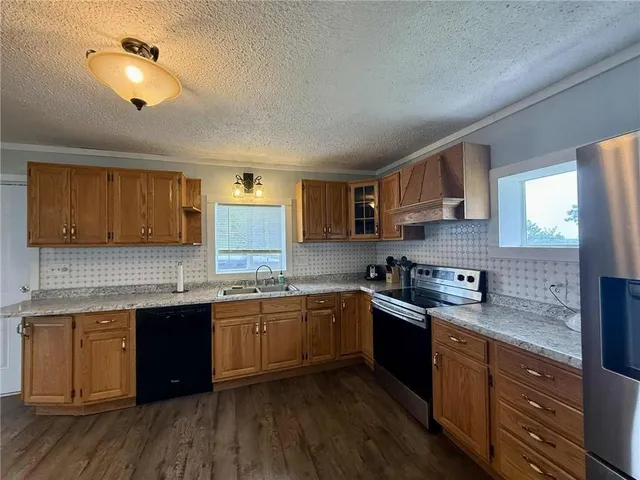 $179,900 | 24817 24th Highway, Waverly, MO 64096