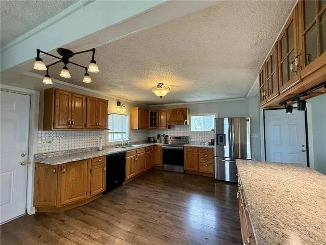 $179,900 | 24817 24th Highway, Waverly, MO 64096