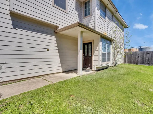 $1,890 | 11522 Hackmatack Way, Houston, TX 77066