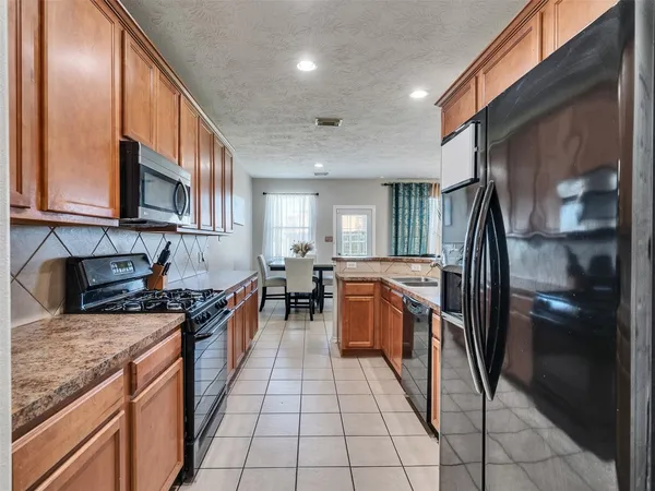 $1,890 | 11522 Hackmatack Way, Houston, TX 77066