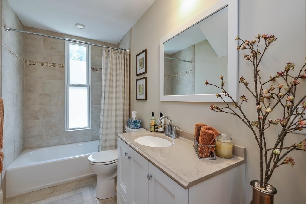 2-4 Garfield Avenue, Unit 1 Boston, MA 02136 - Photo 11 of 29