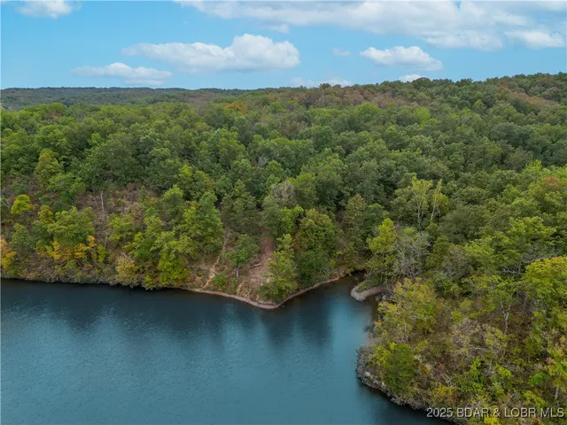 $207,150 | 6 State Road, Edwards, MO 65326