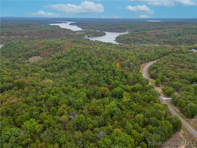 $207,150 | 6 State Road, Edwards, MO 65326