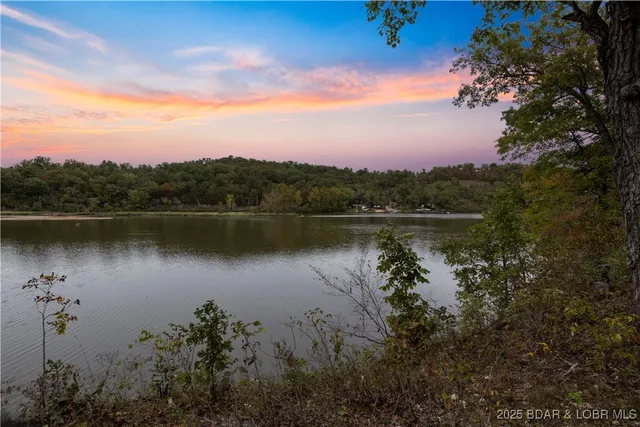 $207,150 | 6 State Road, Edwards, MO 65326