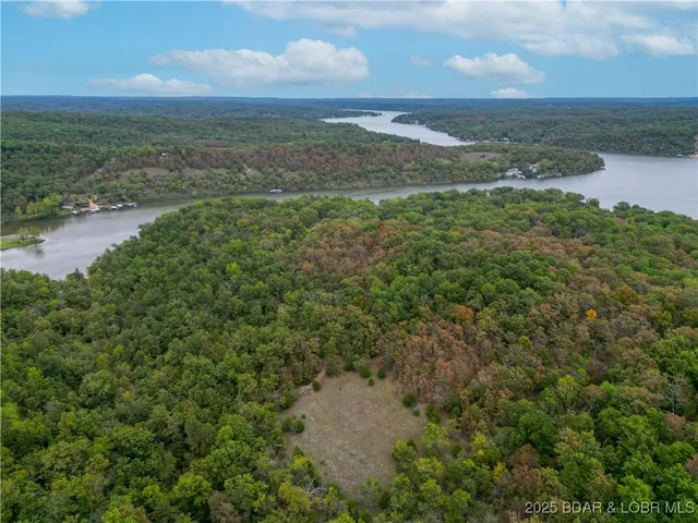 $207,150 | 6 State Road, Edwards, MO 65326