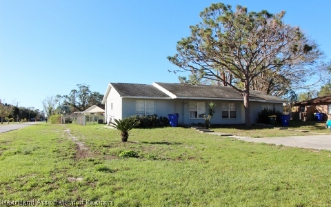 1523 Bassage Road Sebring, FL 33875 - Photo 3 of 4
