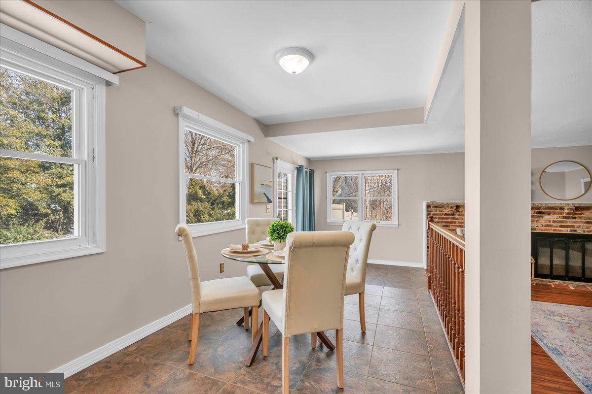 517 Perry Drive Mount Laurel, NJ 08054 - Photo 12 of 41 a dining room with furniture and window